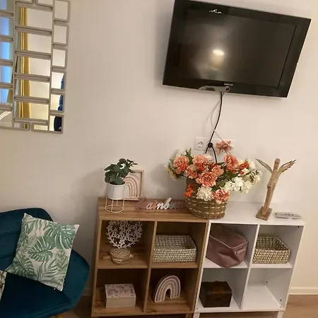 Sweet Happy Life Apartment